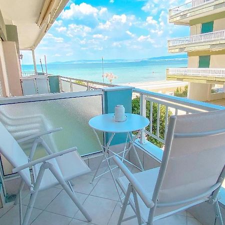 A Wonderful Apartment In Front Of The Sea! Peraia  Luaran gambar