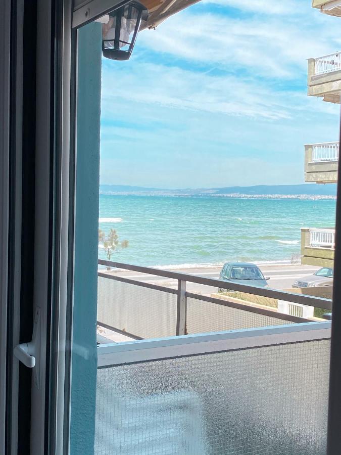 A Wonderful Apartment In Front Of The Sea! Peraia  Luaran gambar