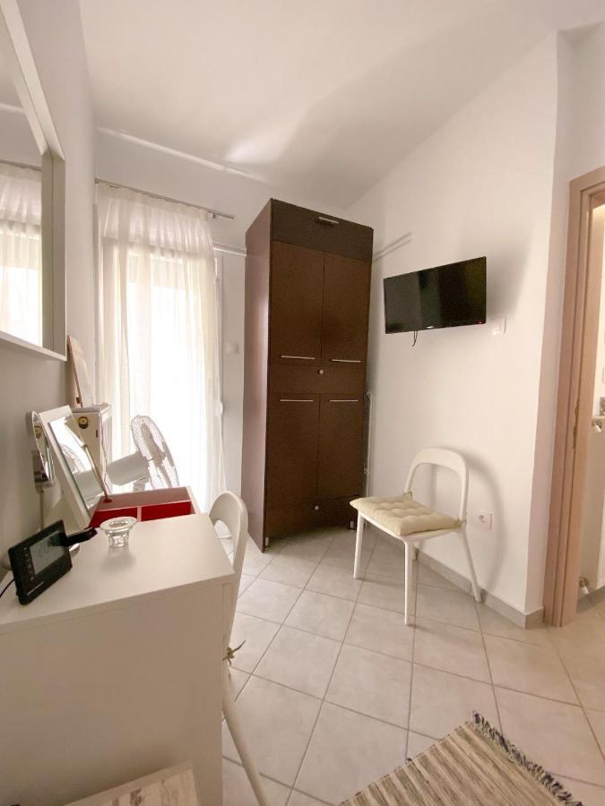 A Wonderful Apartment In Front Of The Sea! Peraia  Luaran gambar